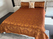 Load image into Gallery viewer, Chenille bedsheets with two pillowcases