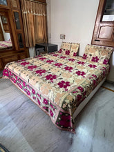 Load image into Gallery viewer, Chenille bedsheets with two pillowcases