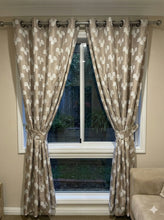 Load image into Gallery viewer, Printed curtain (pair)