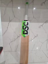 Load image into Gallery viewer, DSC Split 100 English Willow Bat