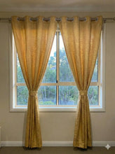 Load image into Gallery viewer, Printed curtain (pair)
