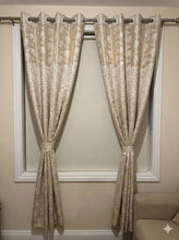 Load image into Gallery viewer, Printed curtain (pair)
