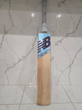 Load image into Gallery viewer, New Balance DC-590 English Willow Bat
